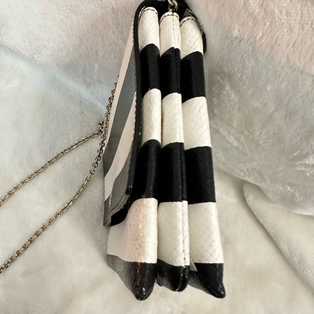 Kate spade embossed leather bag - chic black and white - Picture 9 of 13